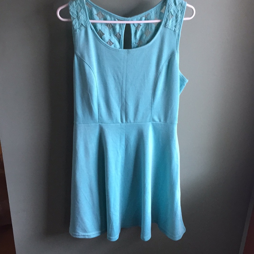 Edge size L. Teal dress with lace back